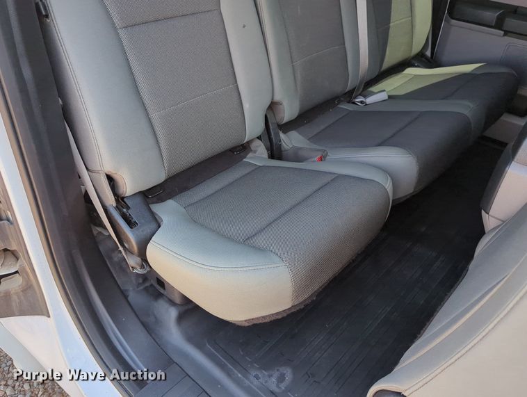 image for item LY9386 2018 Ford  F150 SuperCab pickup truck