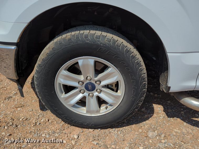 image for item LY9386 2018 Ford  F150 SuperCab pickup truck