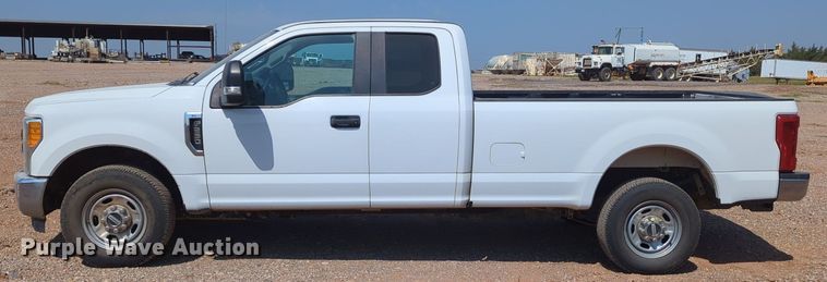 image for item LY9387 2017 Ford F250 Super Duty  SuperCab pickup truck
