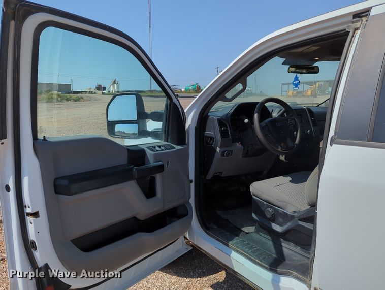 image for item LY9387 2017 Ford F250 Super Duty  SuperCab pickup truck