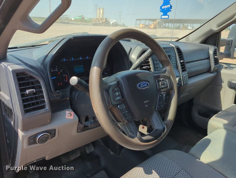 image for item LY9387 2017 Ford F250 Super Duty  SuperCab pickup truck