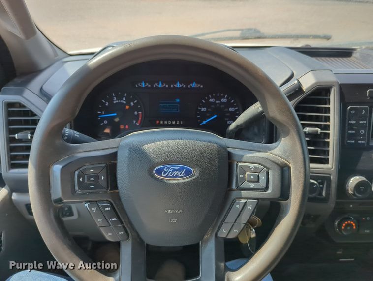 image for item LY9387 2017 Ford F250 Super Duty  SuperCab pickup truck