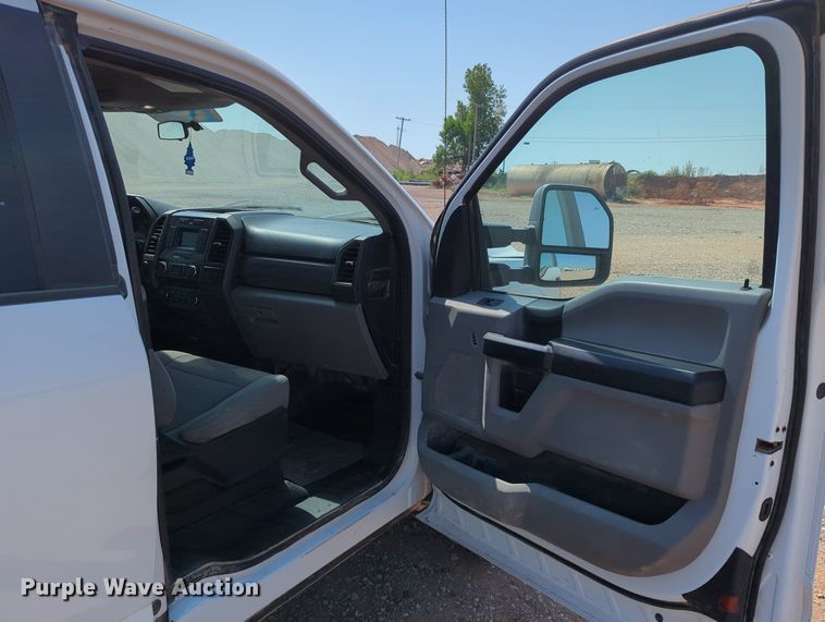 image for item LY9387 2017 Ford F250 Super Duty  SuperCab pickup truck