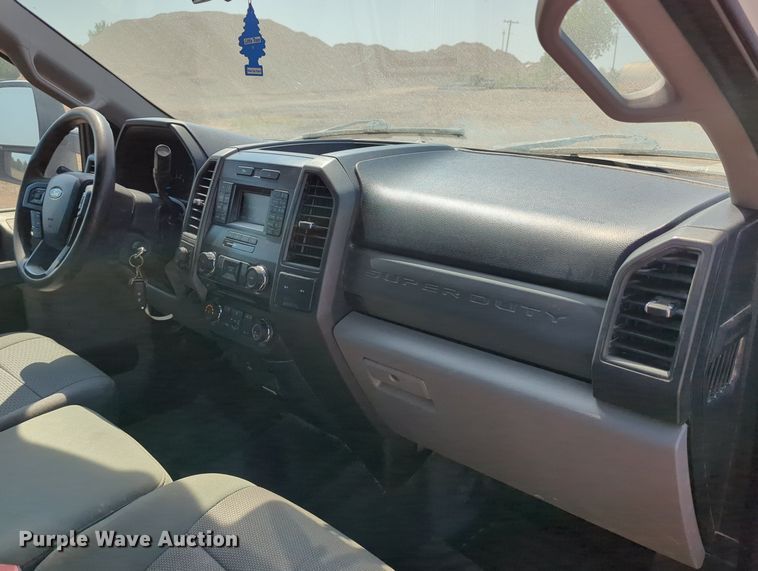 image for item LY9387 2017 Ford F250 Super Duty  SuperCab pickup truck