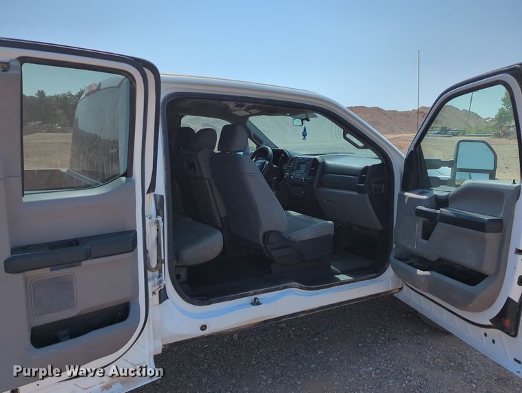 image for item LY9387 2017 Ford F250 Super Duty  SuperCab pickup truck