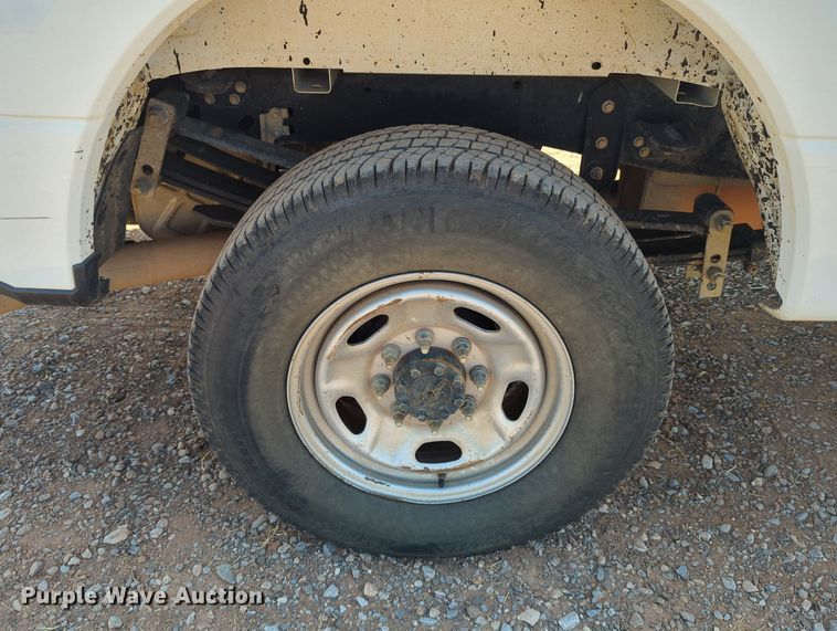 image for item LY9387 2017 Ford F250 Super Duty  SuperCab pickup truck