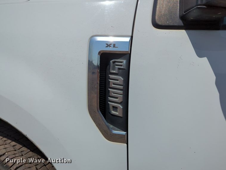 image for item LY9387 2017 Ford F250 Super Duty  SuperCab pickup truck