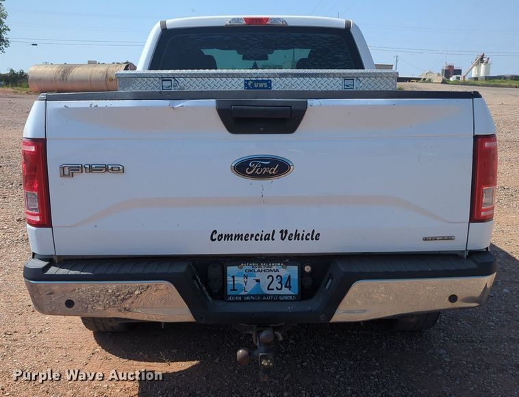 image for item LY9388 2016 Ford F150 SuperCab pickup truck