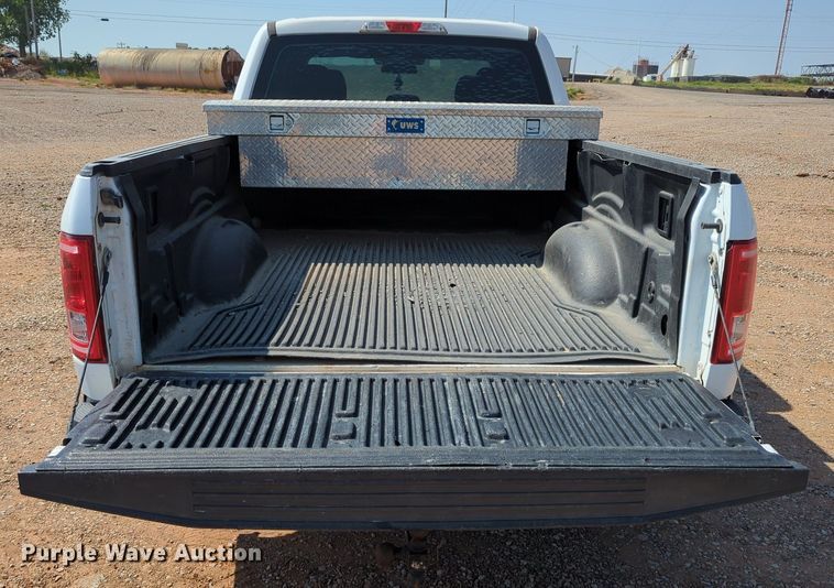 image for item LY9388 2016 Ford F150 SuperCab pickup truck