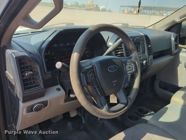 image for item LY9388 2016 Ford F150 SuperCab pickup truck