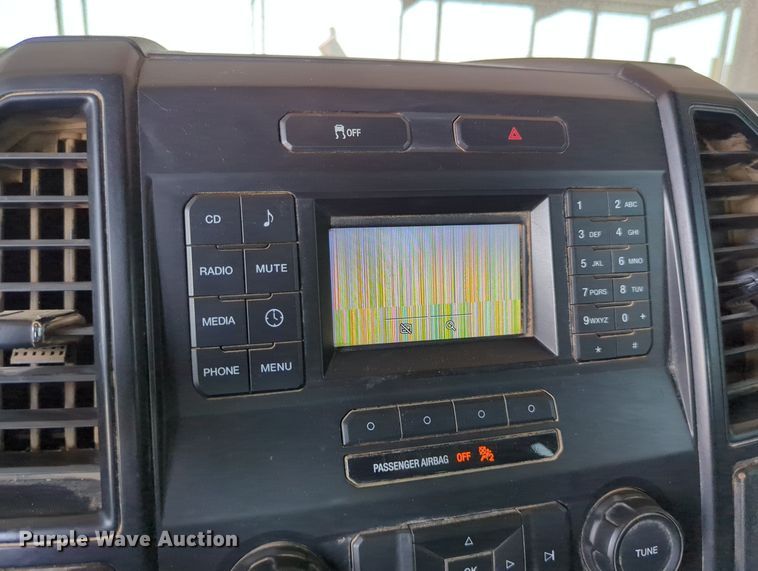 image for item LY9388 2016 Ford F150 SuperCab pickup truck