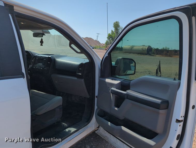 image for item LY9388 2016 Ford F150 SuperCab pickup truck