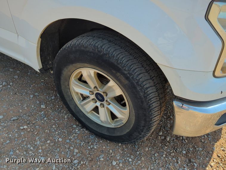 image for item LY9388 2016 Ford F150 SuperCab pickup truck