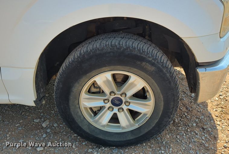 image for item LY9388 2016 Ford F150 SuperCab pickup truck