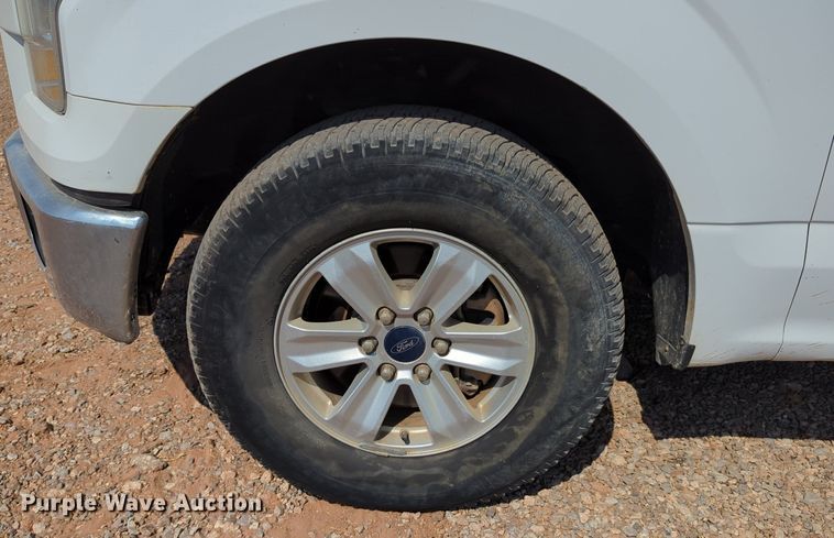 image for item LY9388 2016 Ford F150 SuperCab pickup truck