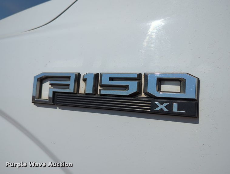 image for item LY9388 2016 Ford F150 SuperCab pickup truck