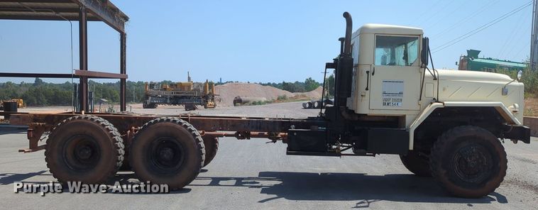 image for item LY9389 1990 BMY M923A2  truck cab and chassis