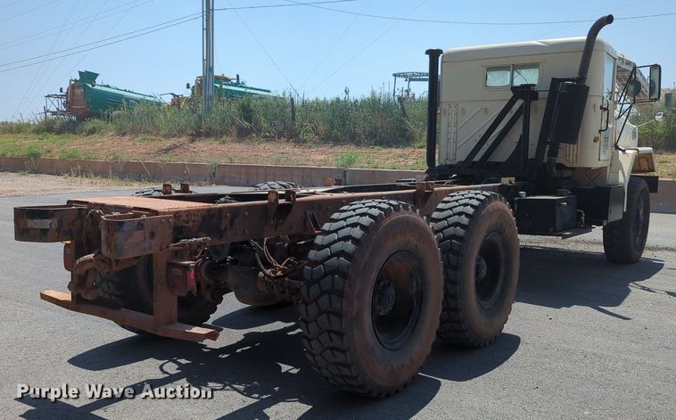 image for item LY9389 1990 BMY M923A2  truck cab and chassis