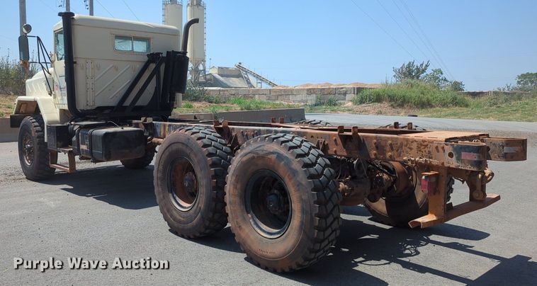 image for item LY9389 1990 BMY M923A2  truck cab and chassis