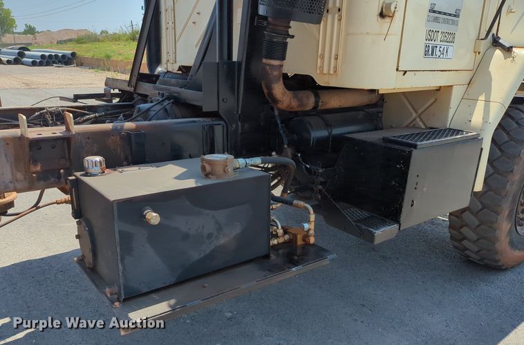 image for item LY9389 1990 BMY M923A2  truck cab and chassis