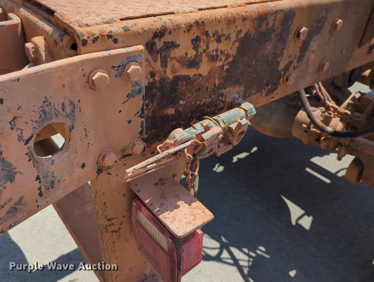 image for item LY9389 1990 BMY M923A2  truck cab and chassis