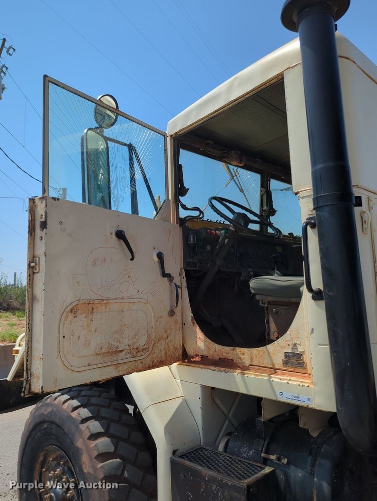 image for item LY9389 1990 BMY M923A2  truck cab and chassis