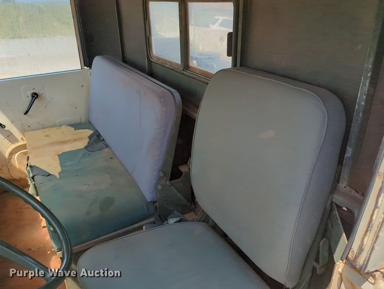 image for item LY9389 1990 BMY M923A2  truck cab and chassis