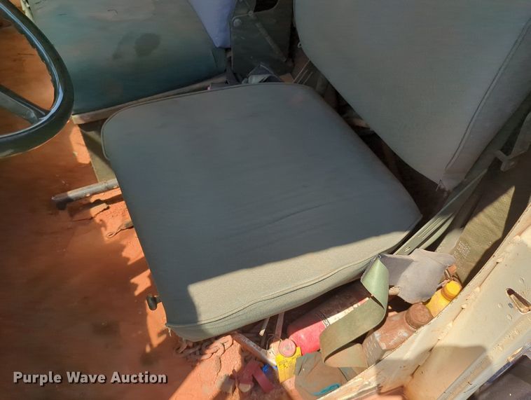 image for item LY9389 1990 BMY M923A2  truck cab and chassis