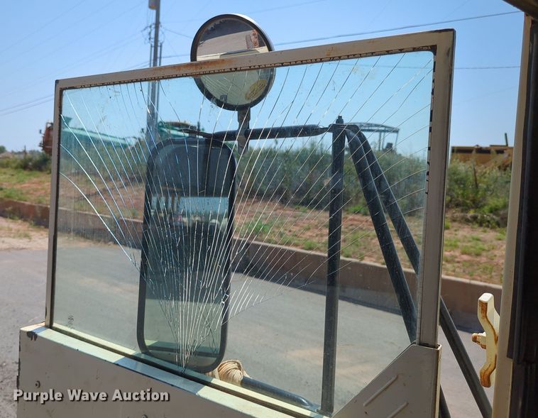 image for item LY9389 1990 BMY M923A2  truck cab and chassis