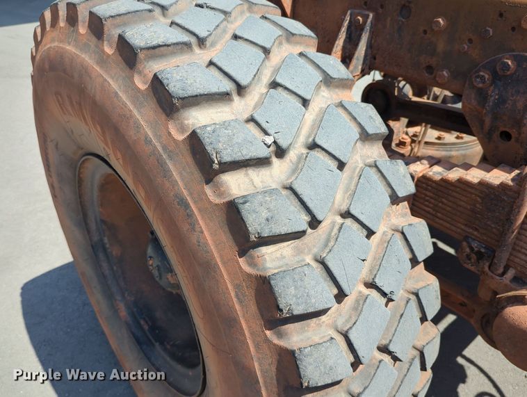 image for item LY9389 1990 BMY M923A2  truck cab and chassis