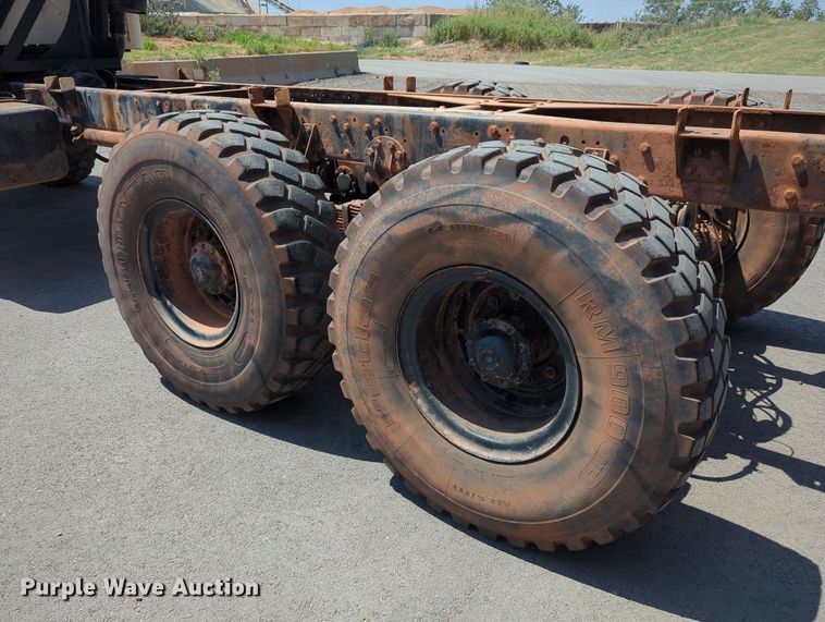 image for item LY9389 1990 BMY M923A2  truck cab and chassis