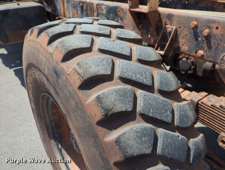 image for item LY9389 1990 BMY M923A2  truck cab and chassis