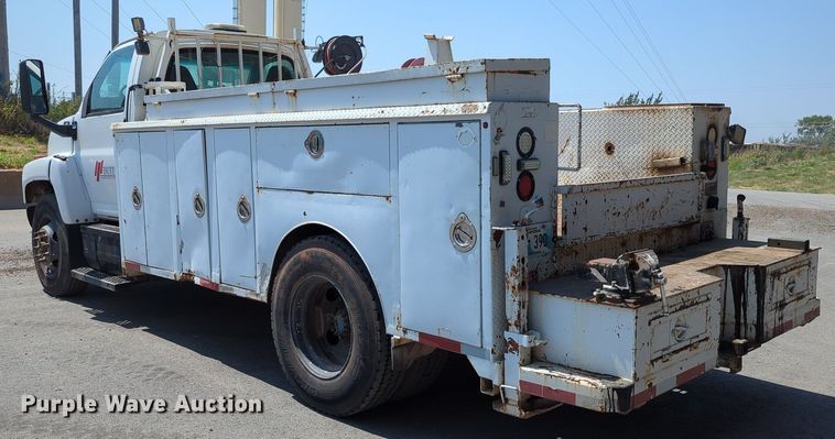 image for item LY9390 2005 Chevrolet C6500  utility / service truck