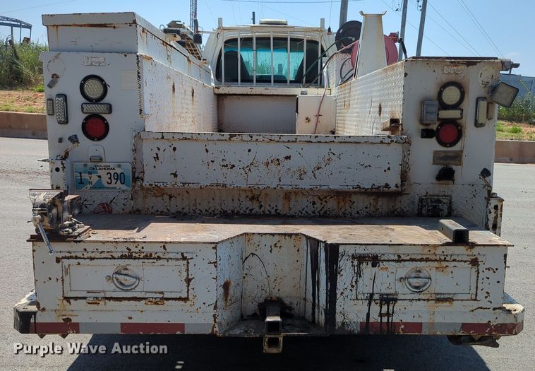 image for item LY9390 2005 Chevrolet C6500  utility / service truck