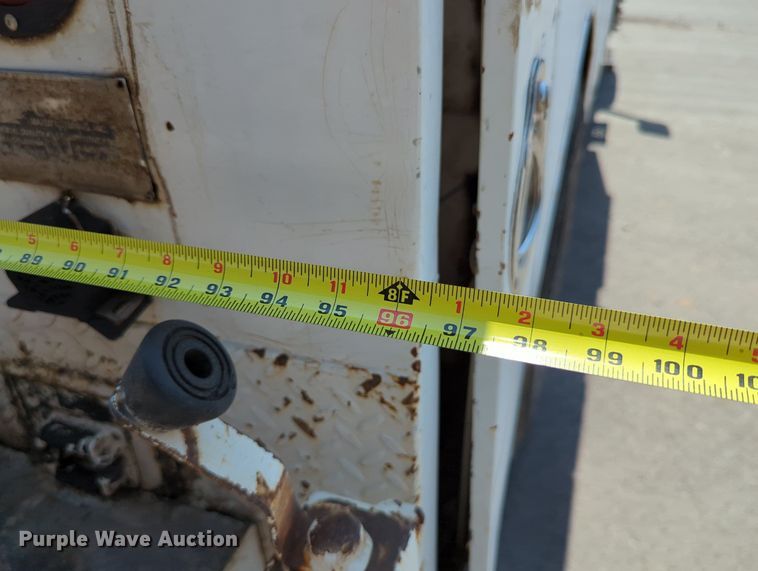 image for item LY9390 2005 Chevrolet C6500  utility / service truck