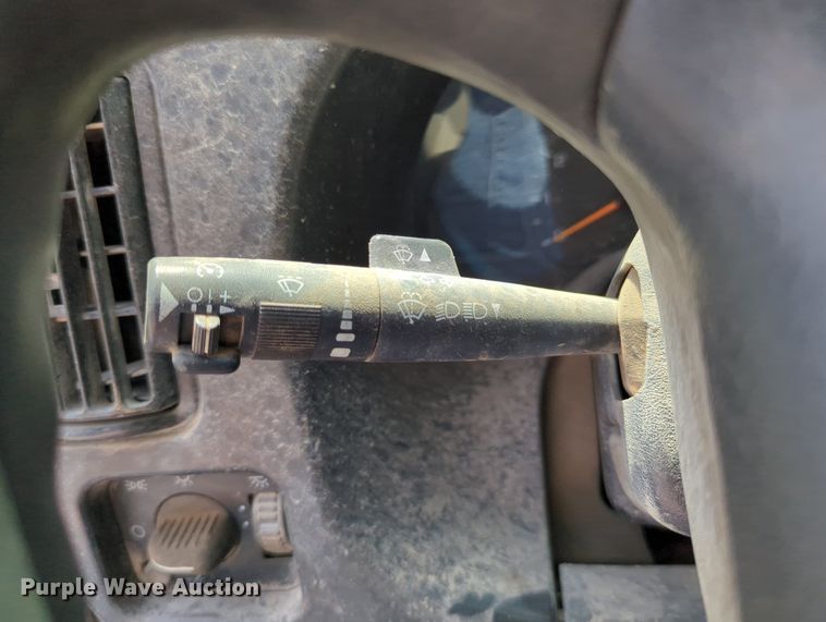 image for item LY9390 2005 Chevrolet C6500  utility / service truck