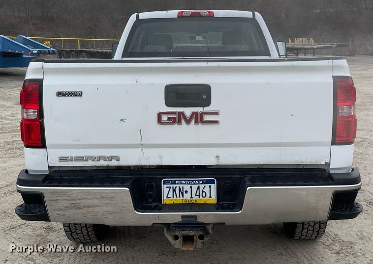 image for item MA9825 2017 GMC Sierra 2500HD Crew Cab pickup truck