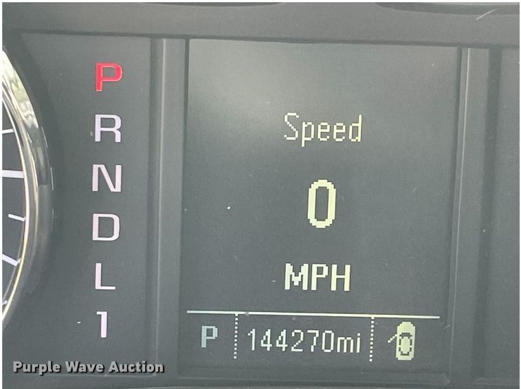 image for item MA9825 2017 GMC Sierra 2500HD Crew Cab pickup truck