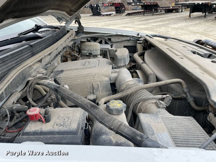 image for item MA9825 2017 GMC Sierra 2500HD Crew Cab pickup truck