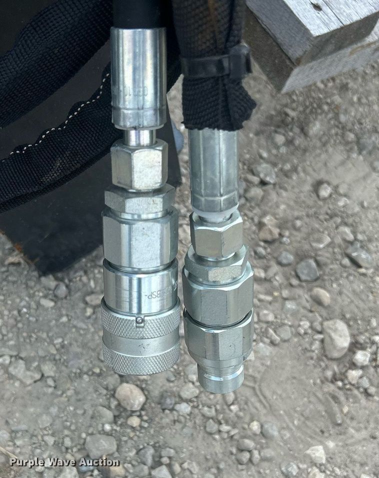 image for item MD9017 Wolverine  skid steer auger