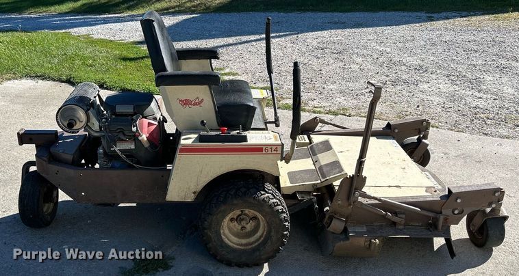 image for item MD9019 Grasshopper 614  ZTR lawn mower