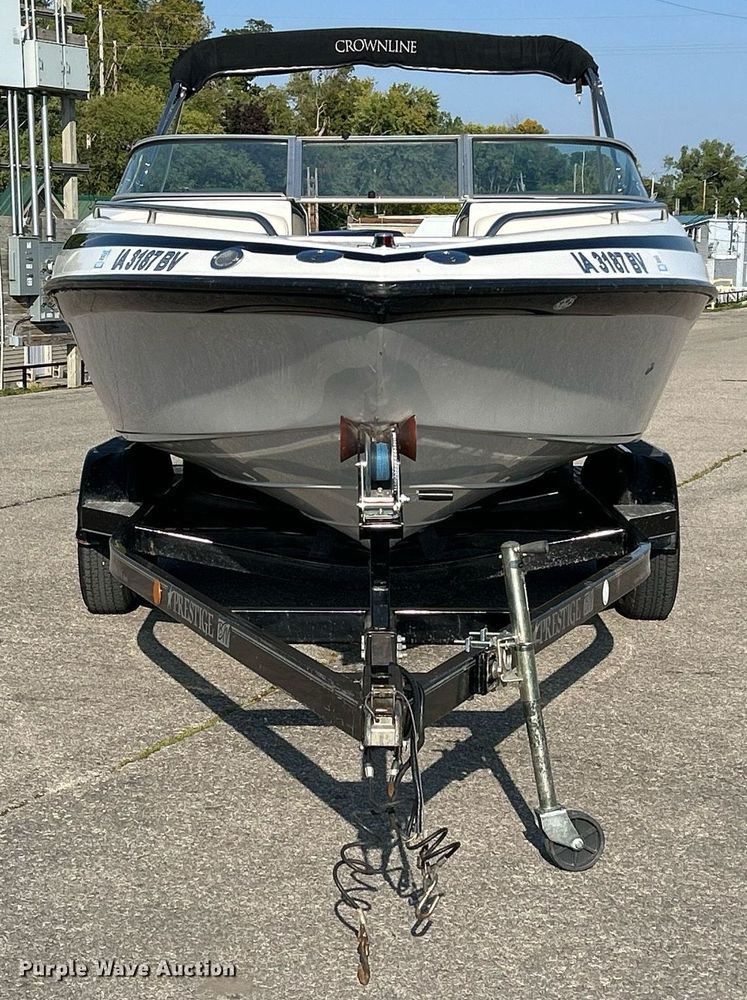 image for item MD9021 2004 Crownline 202 BR  boat