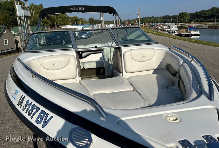 image for item MD9021 2004 Crownline 202 BR  boat