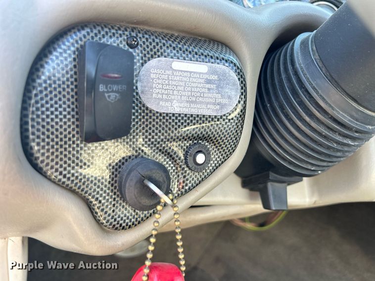 image for item MD9021 2004 Crownline 202 BR  boat