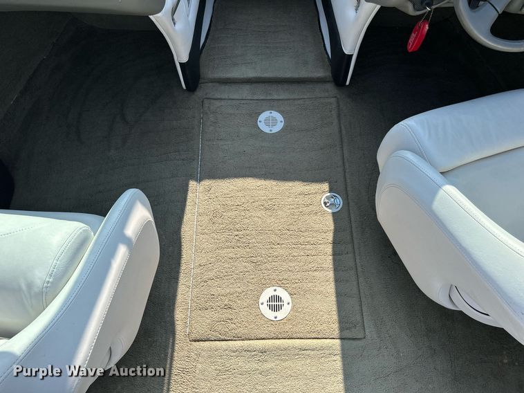 image for item MD9021 2004 Crownline 202 BR  boat