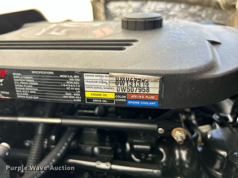 image for item MD9021 2004 Crownline 202 BR  boat