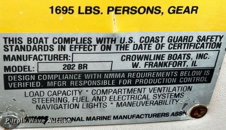 image for item MD9021 2004 Crownline 202 BR  boat