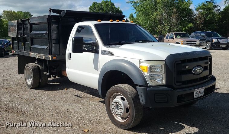 image for item MG9725 2013 Ford F550  dump truck