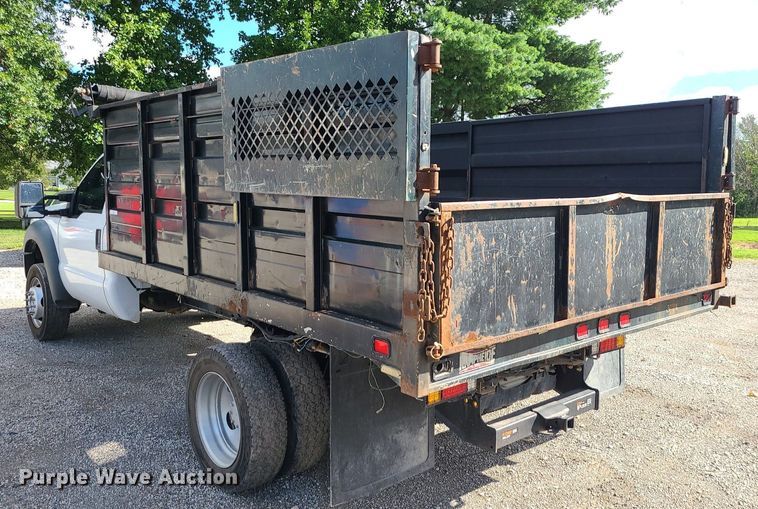 image for item MG9725 2013 Ford F550  dump truck