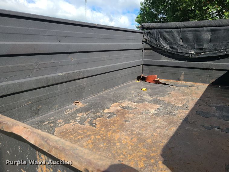 image for item MG9725 2013 Ford F550  dump truck